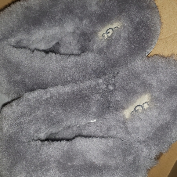NWOB- UGG Women's Scuffette II Slipper size 10 in Gray - Picture 5 of 8